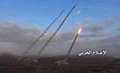 مشاهدمصورةلعملية إطلاق3صواريخ بالستية من نوع قاهر2_M التي دمرت قاعدة الملك خالد بعسير 