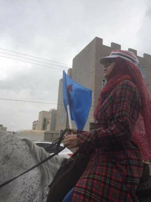 شاهد صور اوبريت الخياله تحت امرك يازعيم بقيادة الفارسة ليلى الديلمي في صنعاء 