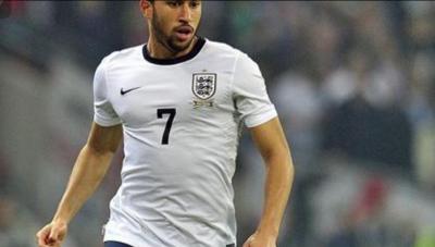 بواس يرفض عقد مقارنة بين تاوساند وبيل 