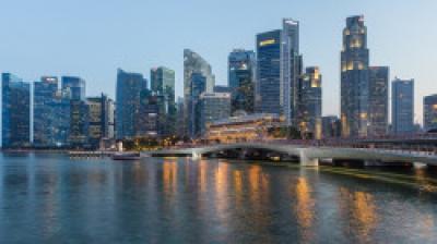  - اقتصاد سنغافورة ينمو 9.7% في الربع الثالث من العام الحالي
